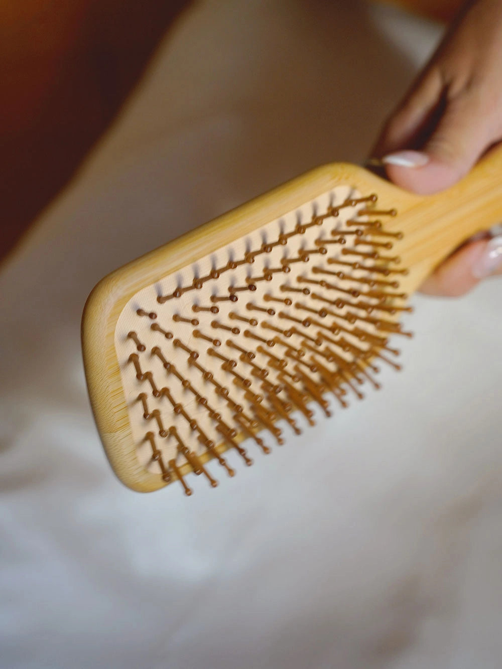 Spazzola per Capelli in Bambù sotto